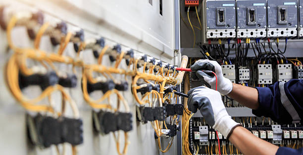 Professional Electrician technician working in Wathena, KS